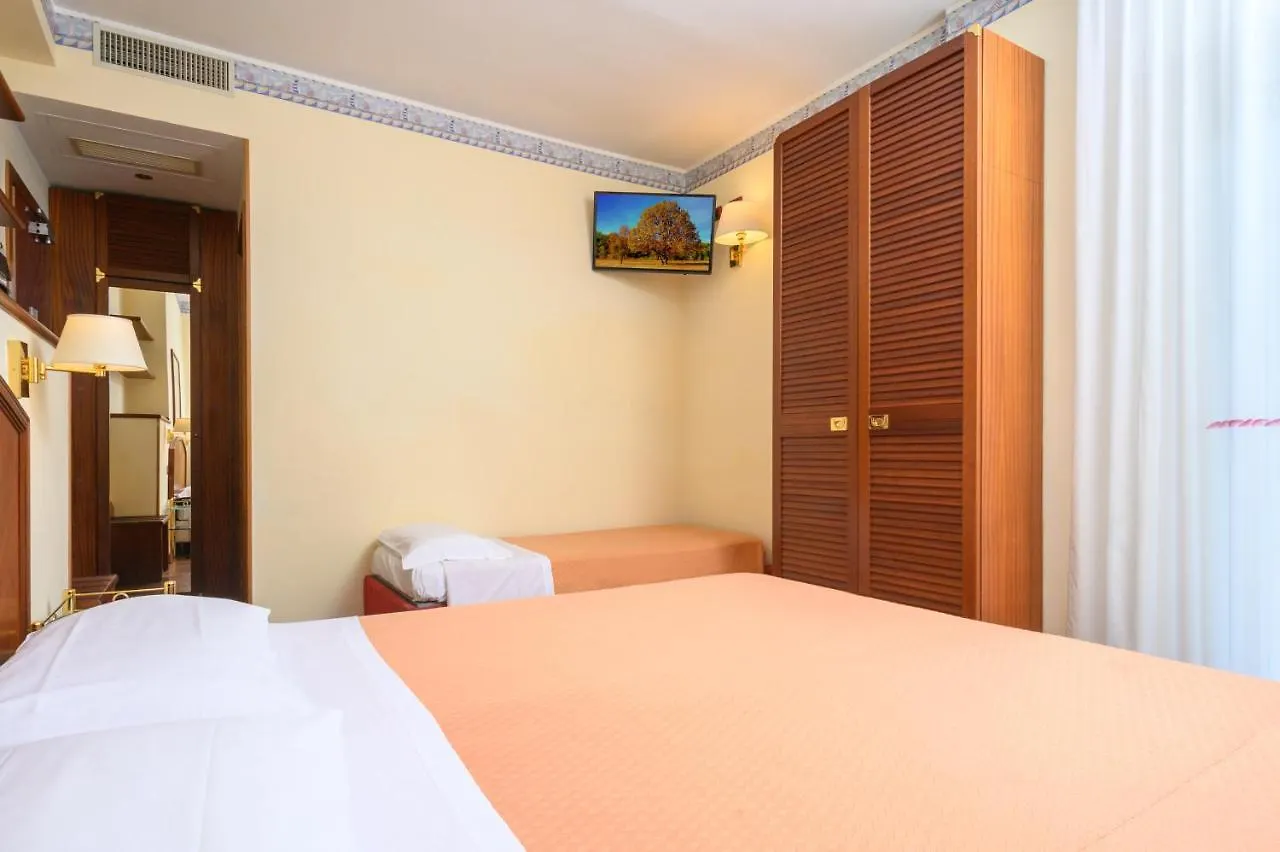 Atilius Hotel & Suites Riccione 3*,