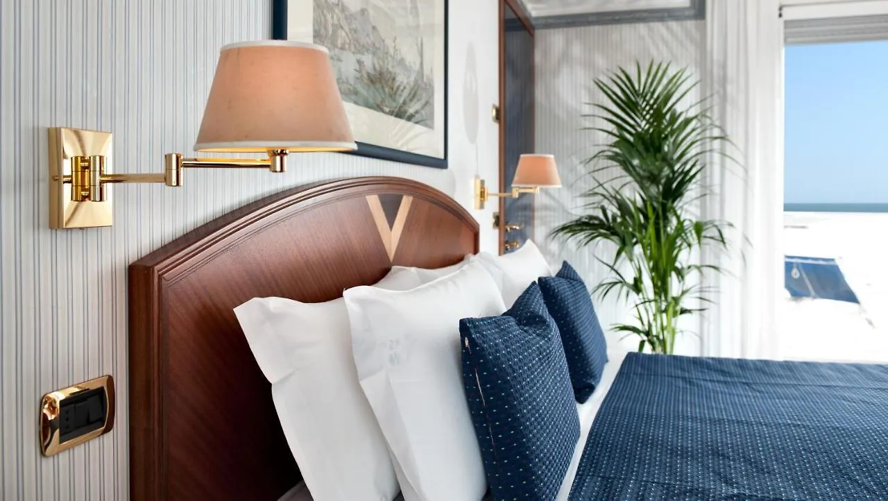 Atilius Hotel & Suites 리치오네