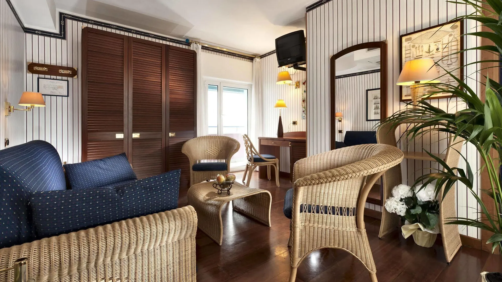 Atilius Hotel & Suites 리치오네 3*,
