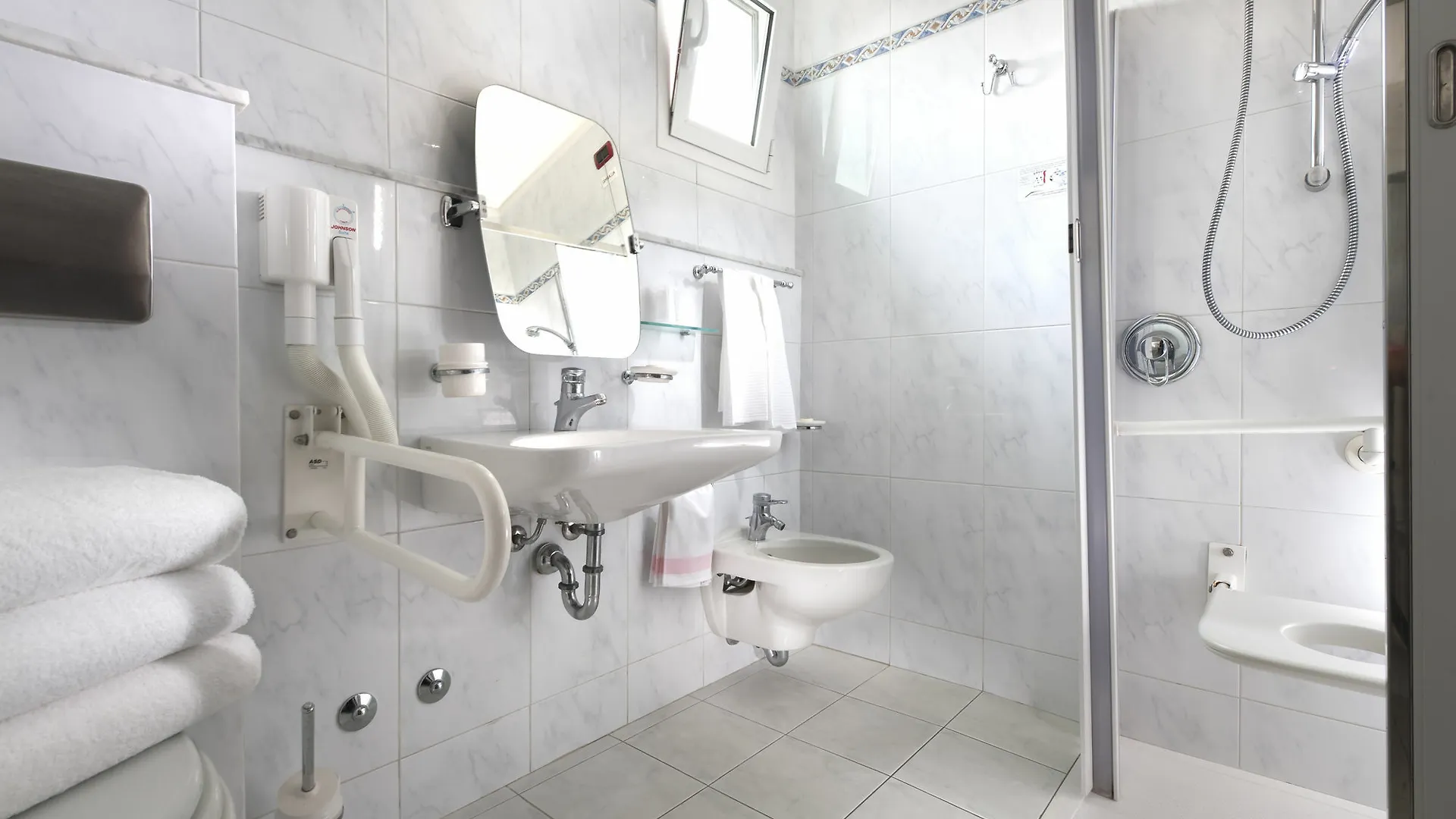 Atilius Hotel & Suites 리치오네